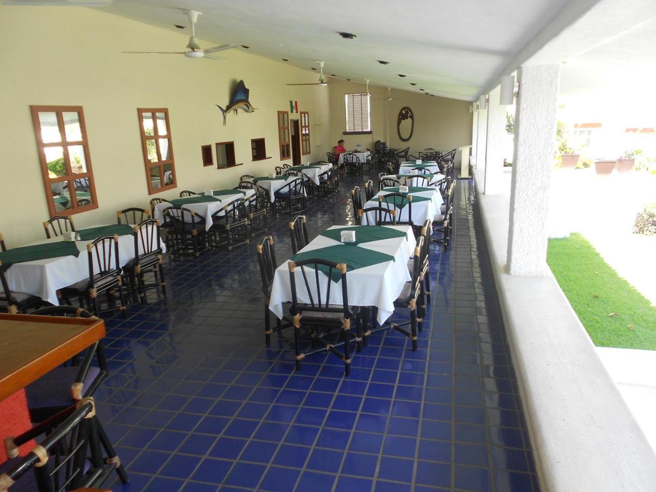 Suites Las Palmas Hotel Y Villas Манзанило Екстериор снимка